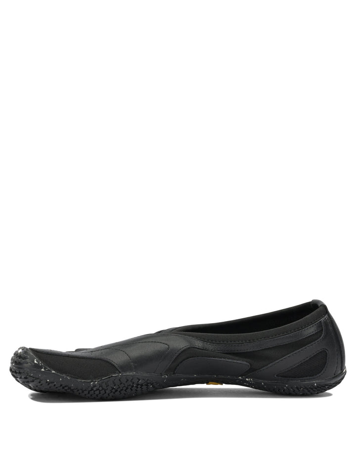 Vibram Fivefingers Jaya Evo Sneakers & Slip-On - Black | e2b2e98fb4b25f6b2efaab3625c01b4ed6d56686