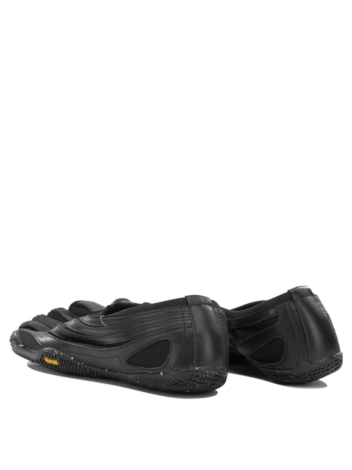 Vibram Fivefingers Jaya Evo Sneakers & Slip-On - Black | 063715a6aad8fed985004cb9f184e18bd9f007ec