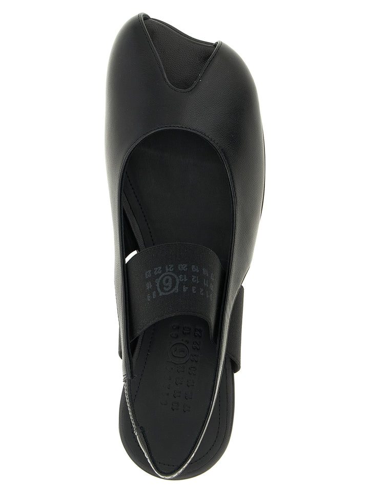 Mm6 Maison Margiela Opentoe Tabi Sandals - Black | 318fcc70485f7f32b1df422346ecbcf6805b4965