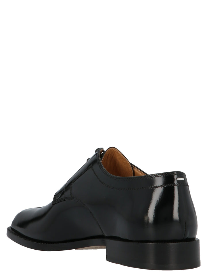 Maison Margiela Tabi Lace Up Shoes - Black | d8dce2d4d53f924067de83c2101d261eb9184ae7