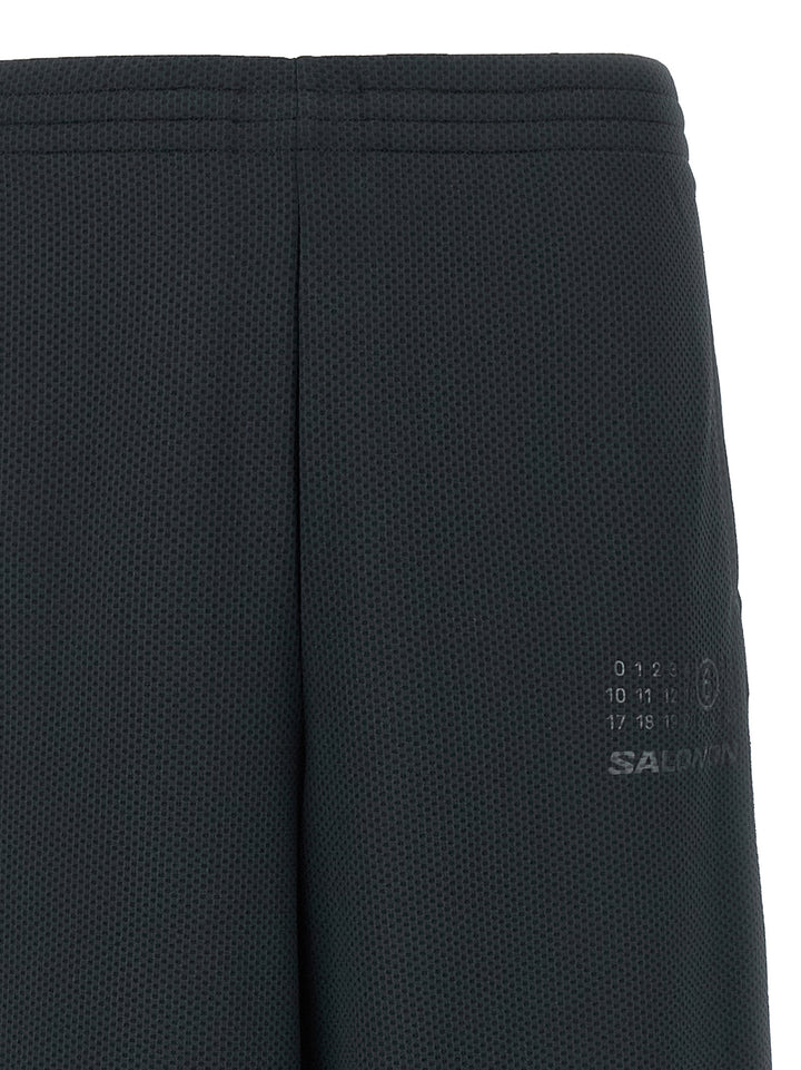 Mm6 Maison Margiela Capsule Mm6 Maison Margiela X Salomon Joggers Pants - Black | 9a6e51338f77eacb398a4c43875673d22266f3b2