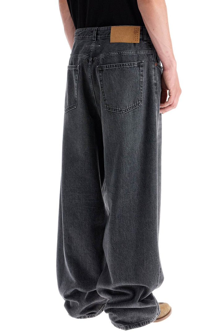 'Oversized Jeans With