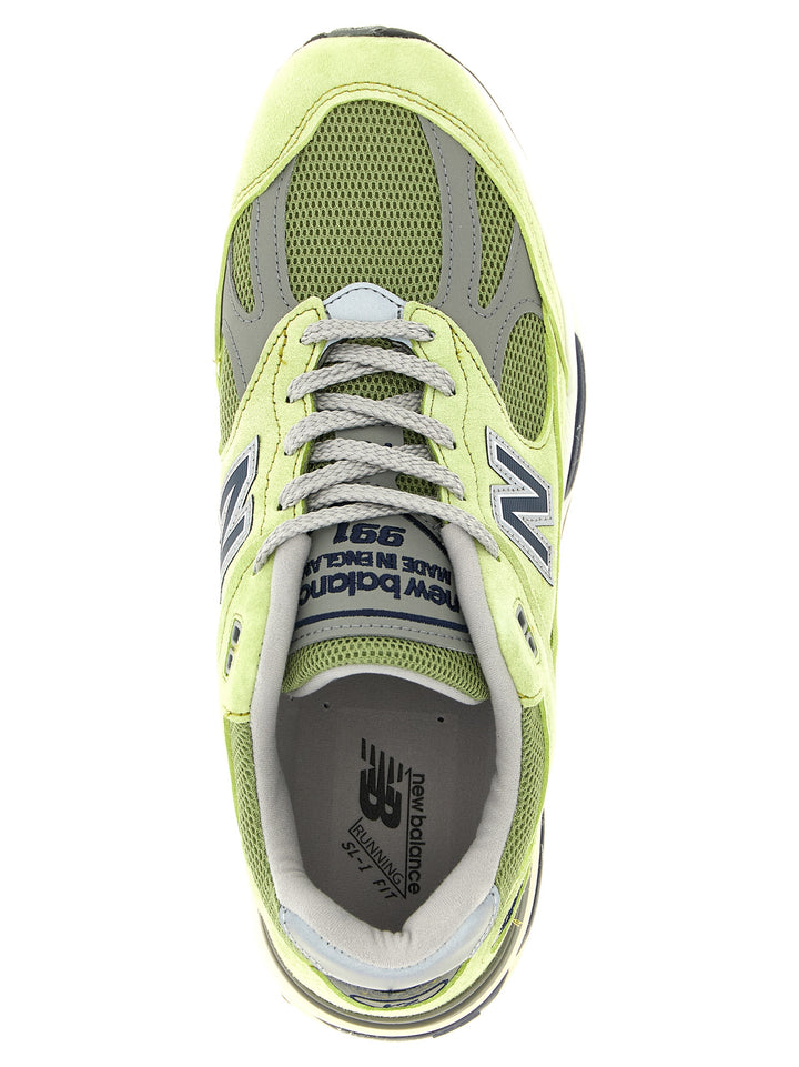 New Balance Made In Uk 991v2 Sneakers - Green | a335b1cca14b2af426ad1980f108e4cf939ec3bd