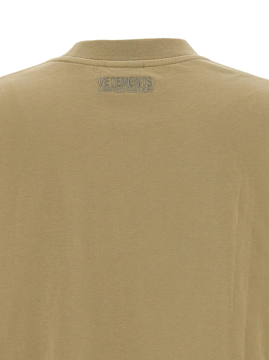 Oval Logo T-Shirt Beige