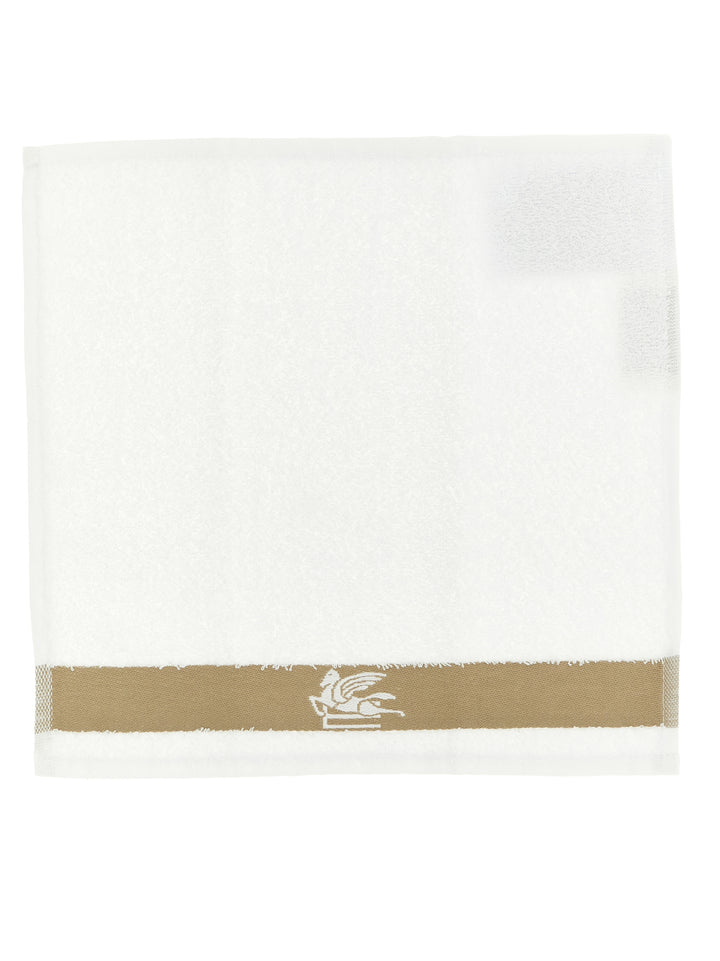 Etro Home Dafne Towels - White | b0e237ac9cff9a0e5154588fc5facf246585baaf