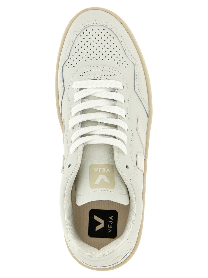 V-90 Sneakers White