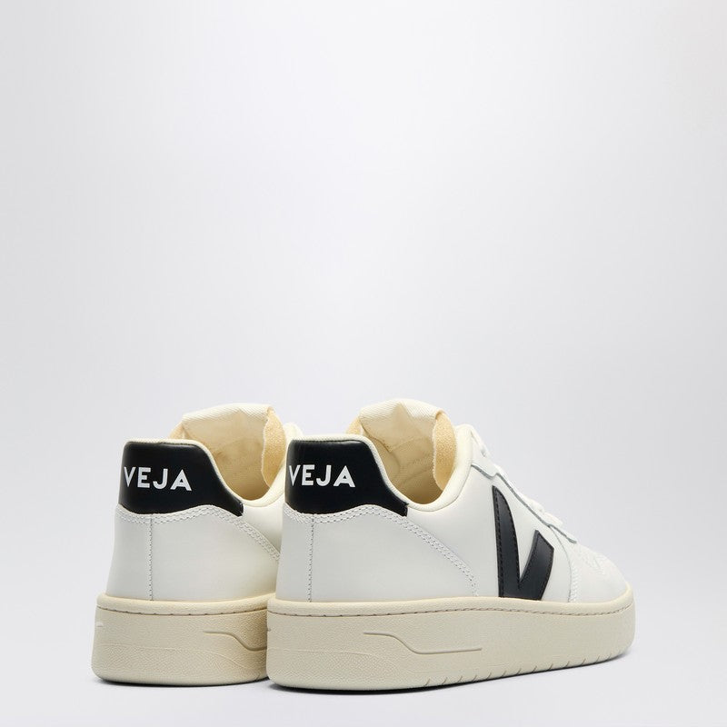 Veja Shoes - White | d637a2515504272a6d148eb64cd6c39a08104302