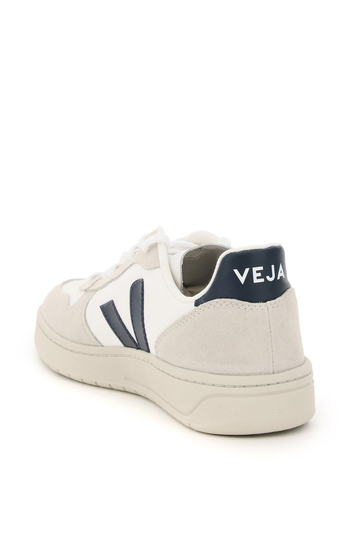 V 10 B Mesh Sneakers