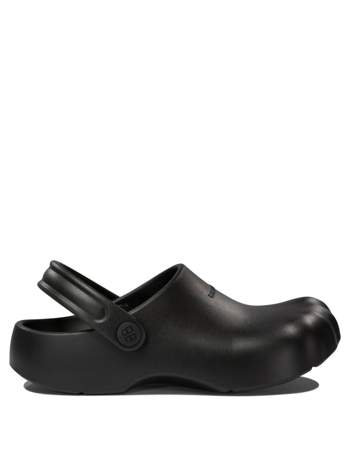 Balenciaga Sunday Molded Loafers & Slippers - Black | e84f9c97e1715a636f64a2f59f6ecaf2a106da2c