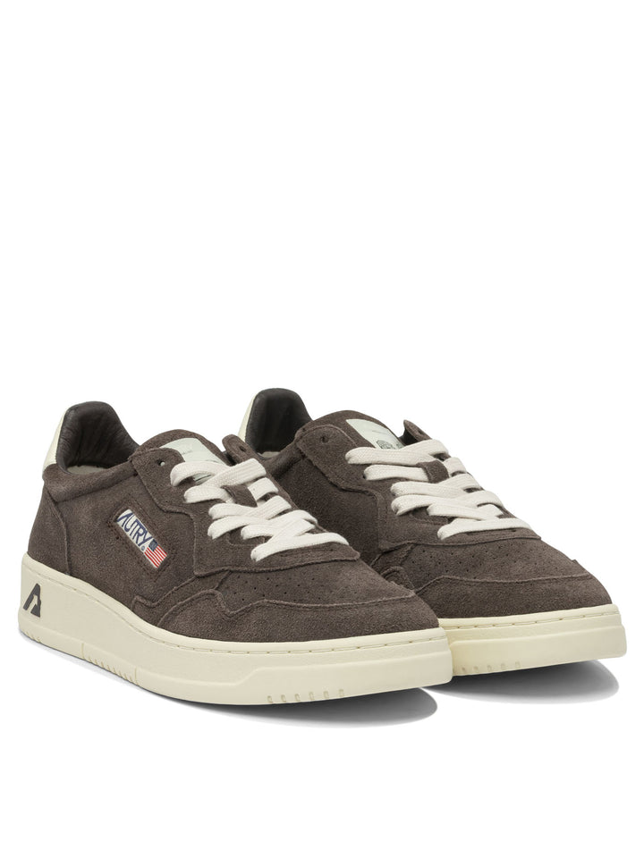 Autry Medalist Low Sneakers & Slip-On - Brown | bc97d93f70aa2fad1873dfc05a929ad487c3bc95