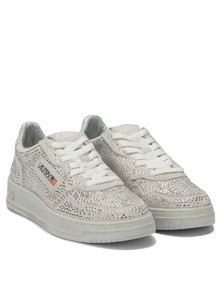Autry Medalist Low Crystal Sneakers & Slip-On - White | 2f27ea1b2b2c910f873b9437eb806665362f94f4