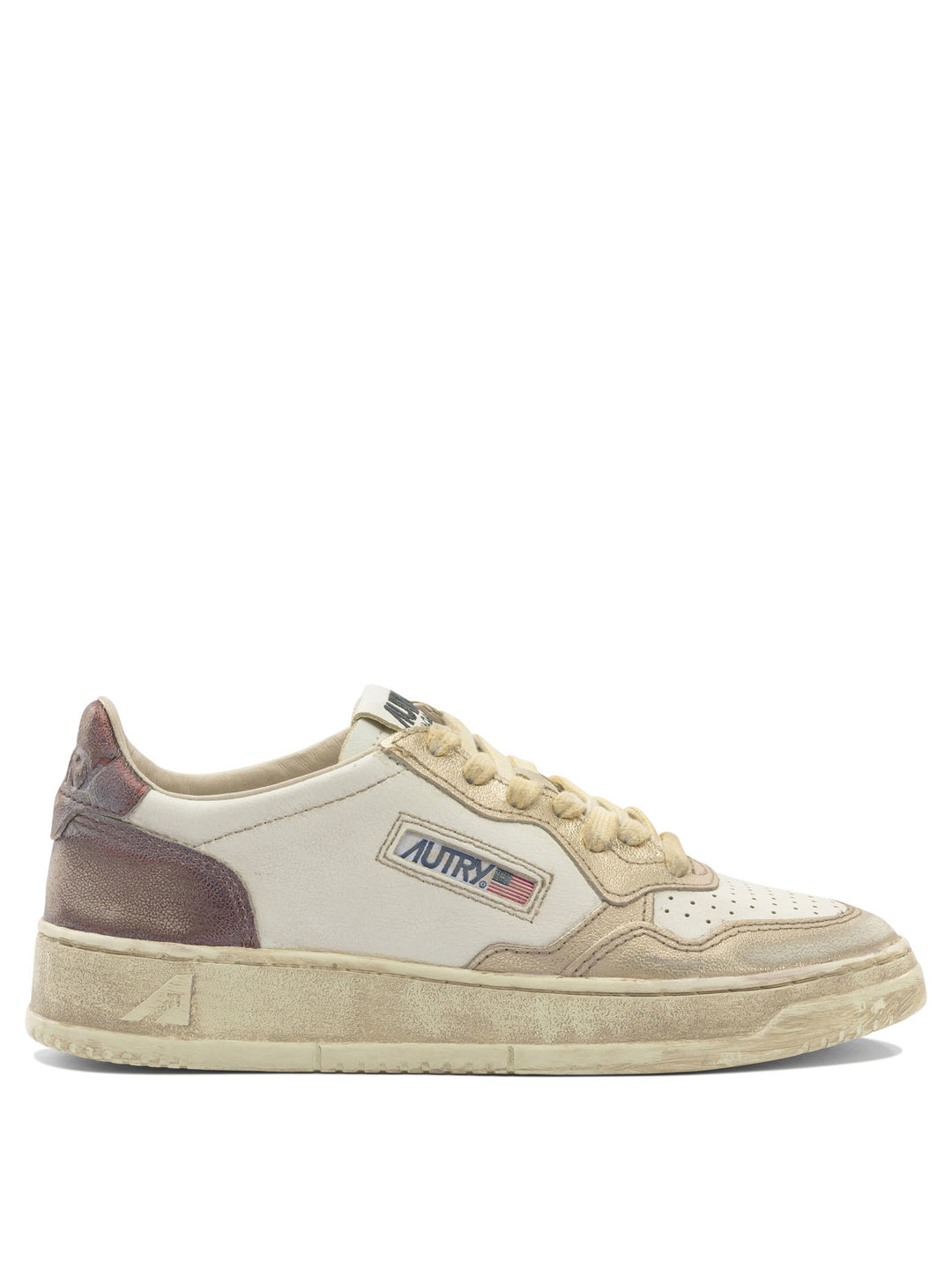 Autry Medalist Low Super Vintage Sneakers & Slip-On - White | 9d496a972029b0506f396cb68cd2c10c176062b8