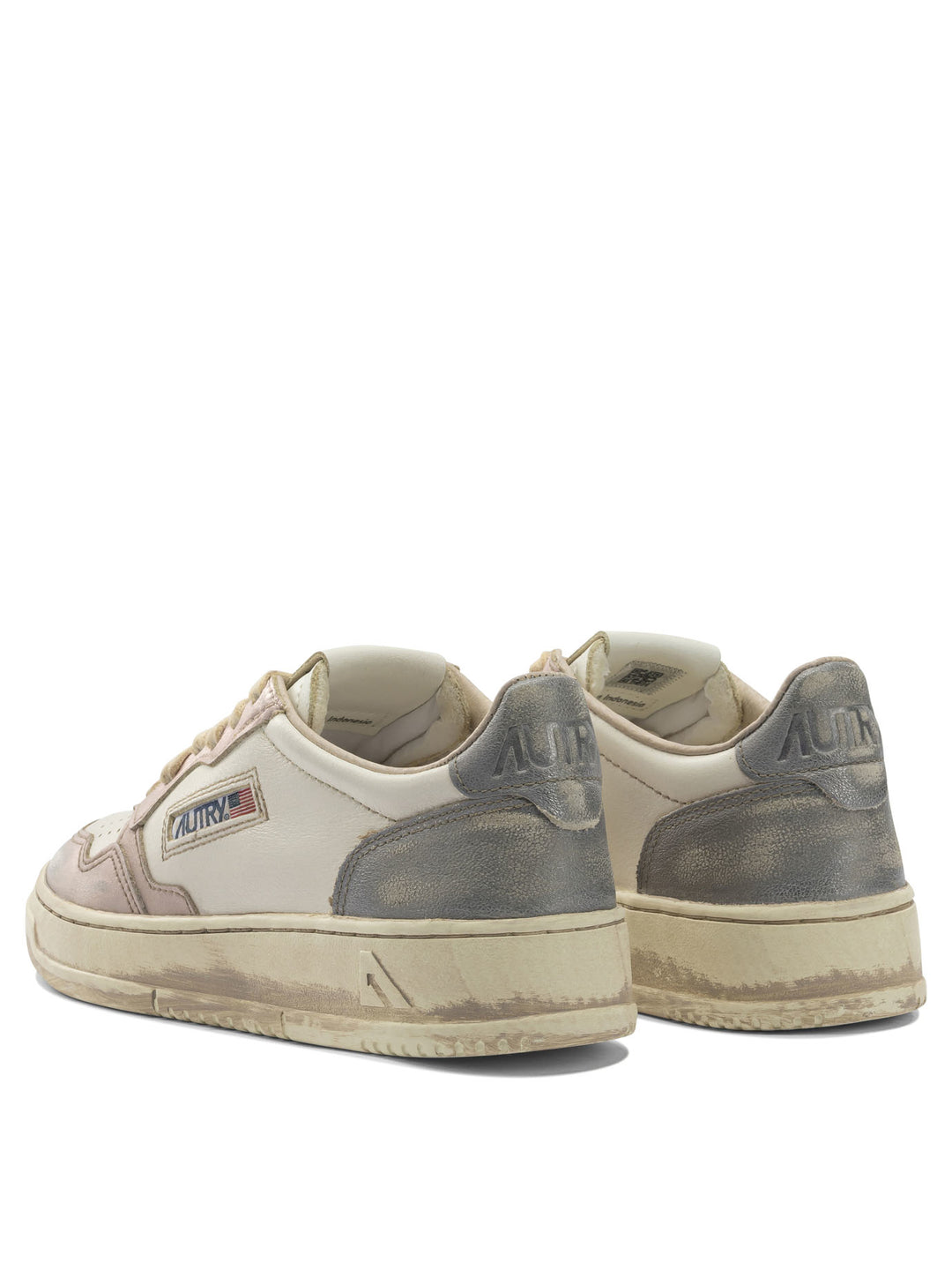 Autry Medalist Low Super Vintage Sneakers & Slip-On - White | f0a1a866f8d65e244bed79707ee634266d6db937