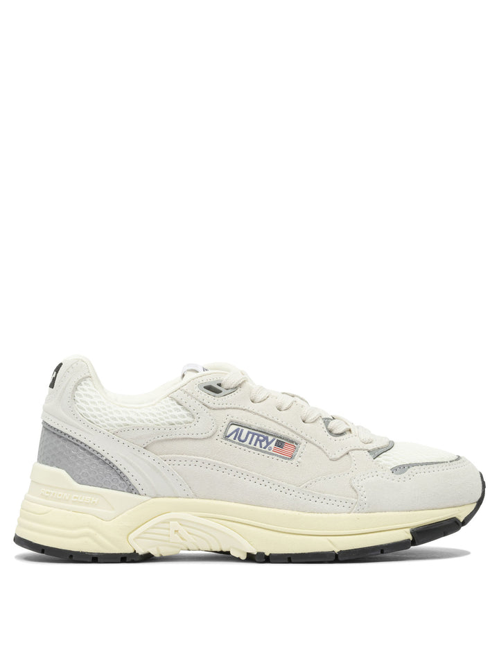 Autry Hyperway Low Wom Suede/Mesh Wht/Silv Sneakers & Slip-On - Grey | b21354195c9c7f13ca9cf67fb65643413a9551dc