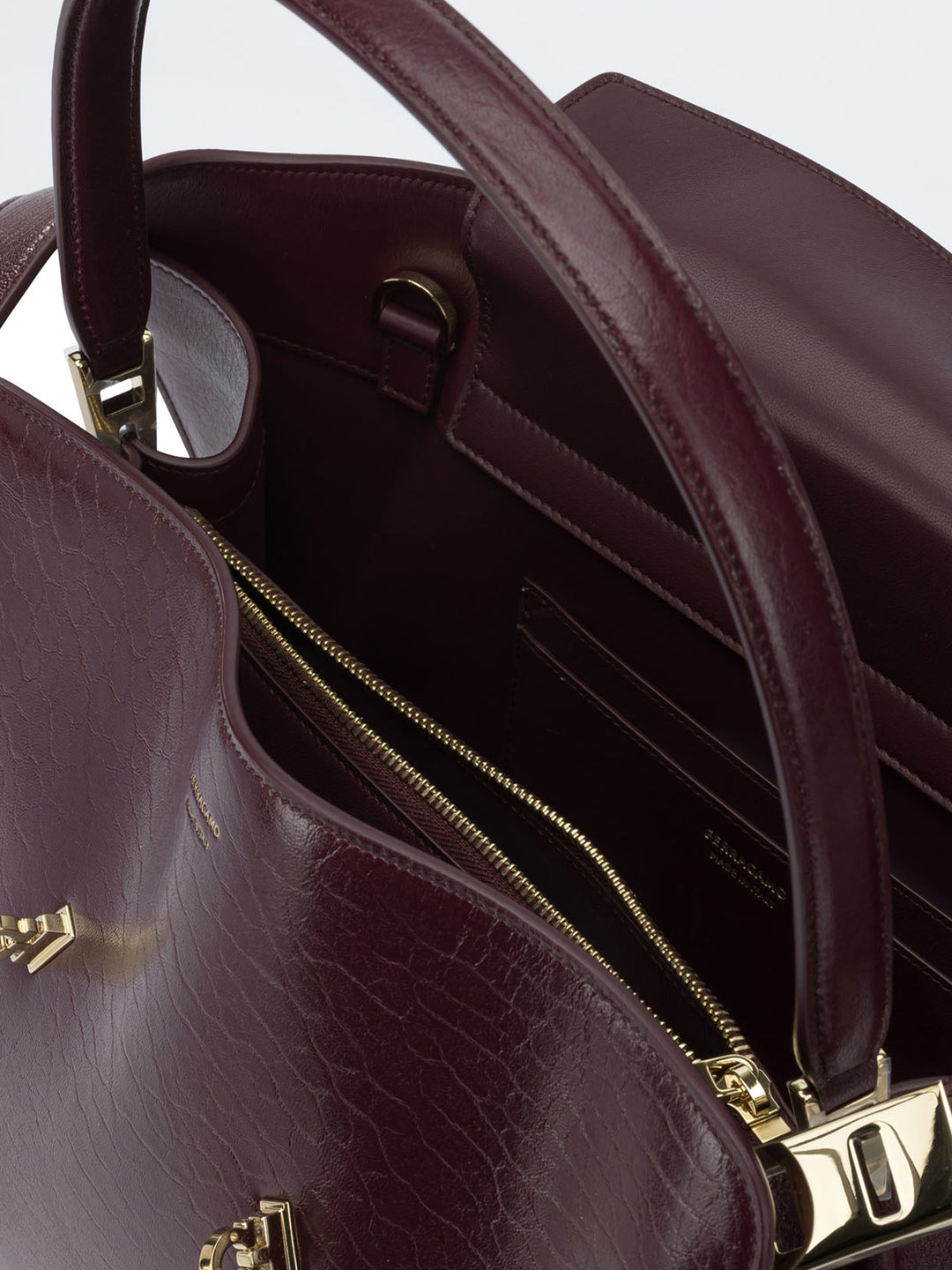 Ferragamo  Shoulder Bags - Pink | 9c5dc1bf957609f8affcb6756680567a29de5ec5