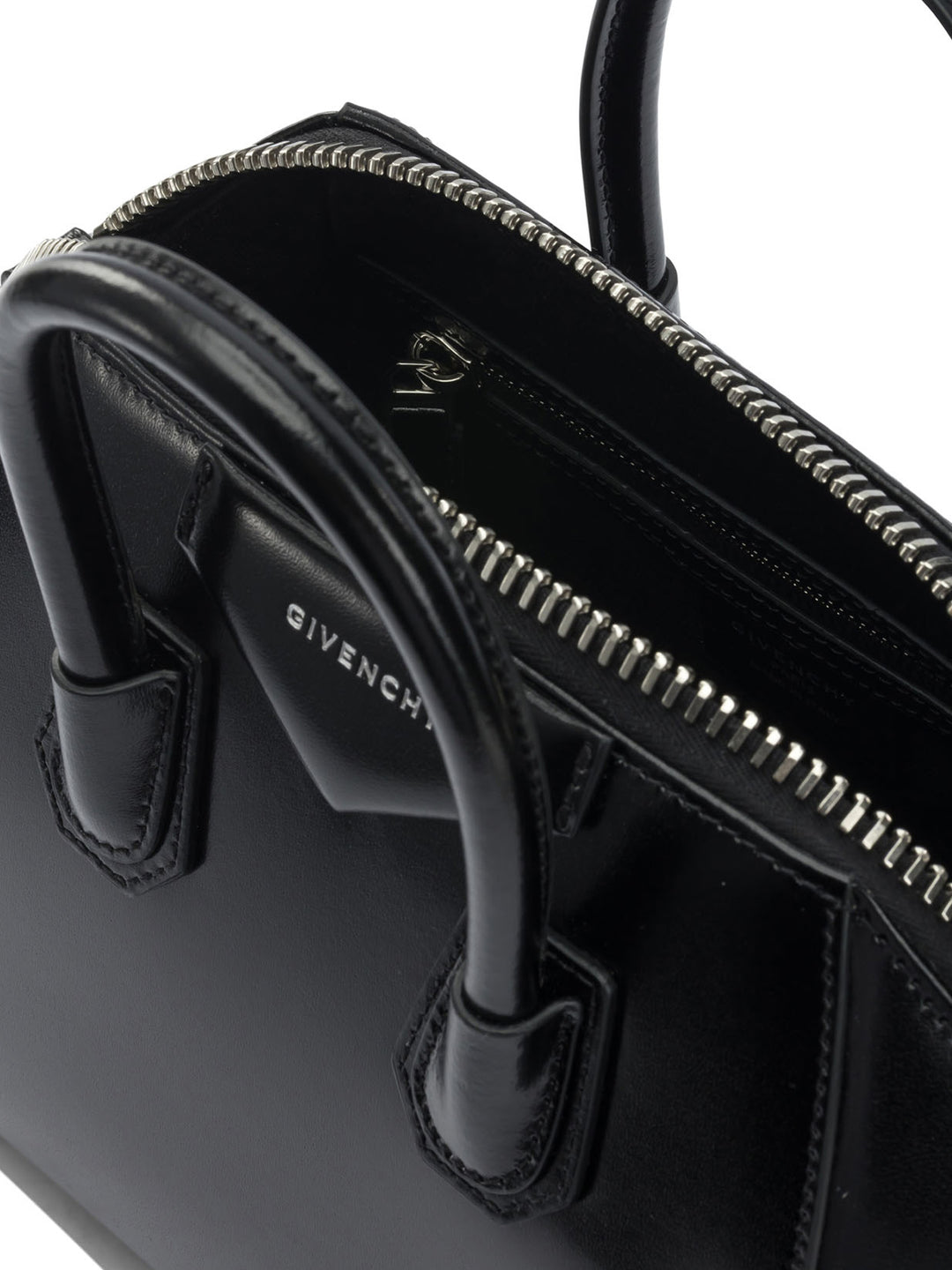 Givenchy Antigona Handbags - Black | 9a782667c266b7d9d5da8835b9113a9b998919a9