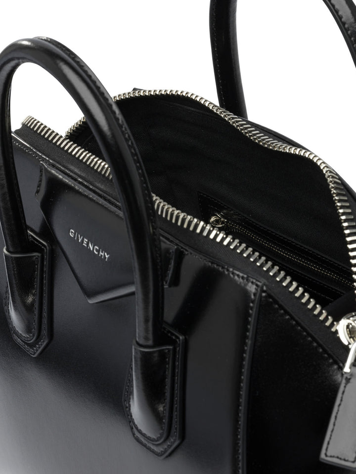 Givenchy Antigona Handbags - Black | fe7fc2472061047de512ce6f5c41528688ae1463