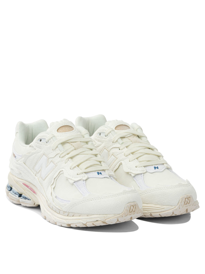 New Balance 2002r Protection Pack Sneakers & Slip-On - White | 8518a07c4ccb9d5f97267286f62d23ed2ad7c559