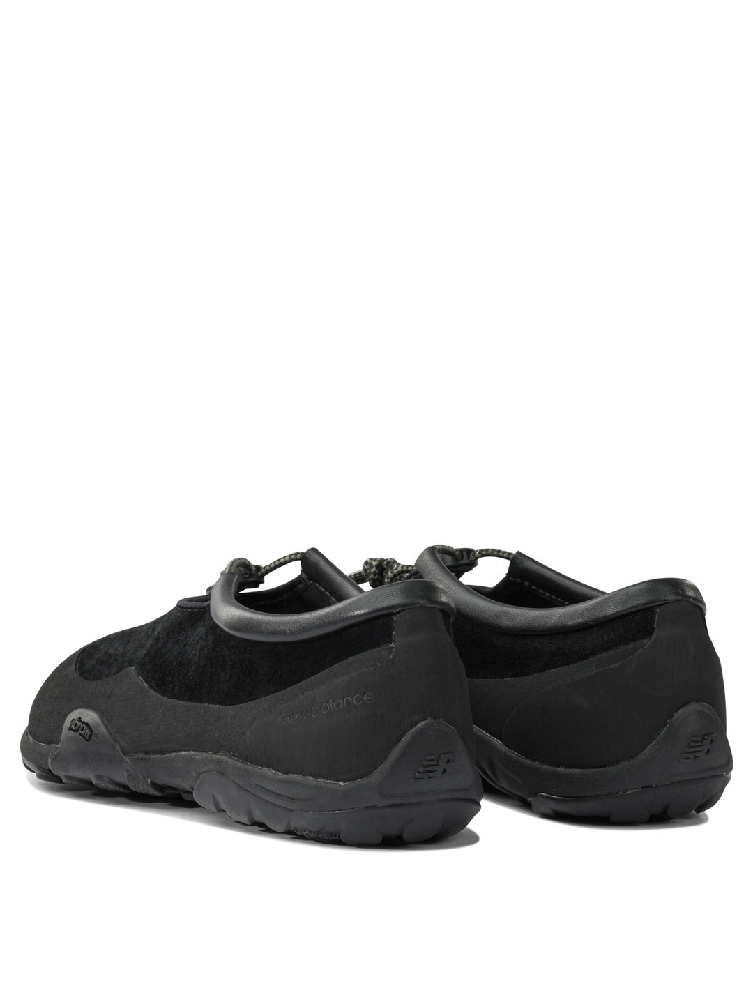 New Balance Tds Mt10t Sneakers & Slip-On - Black | f0b5fd246542f63c7c554428414037b4c1c65d0a