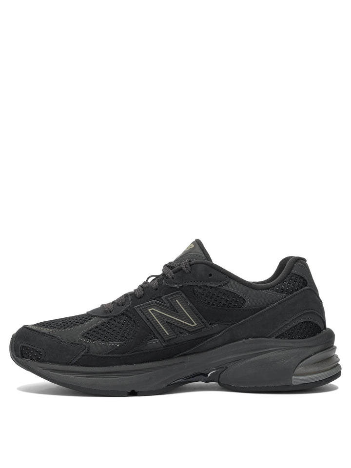 New Balance U2010v1 Sneakers & Slip-On - Black | 49b0b6c200ad7edb2ec663506f0cbc07e49e2752
