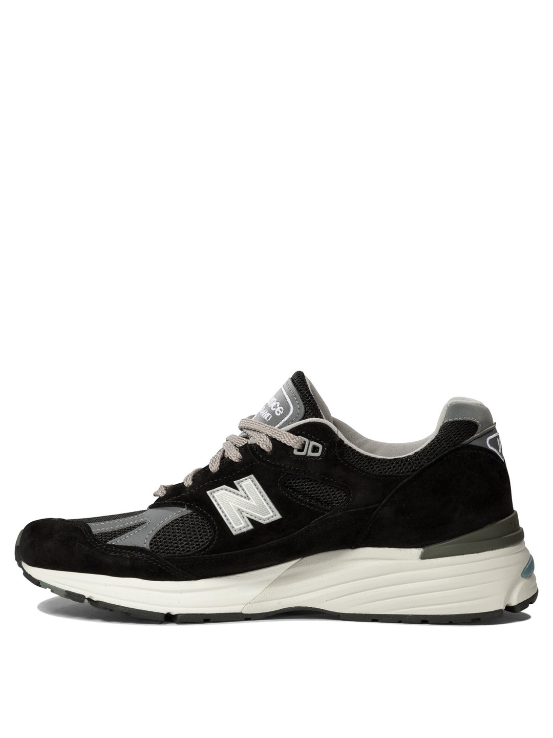 New Balance Made In Uk 991v2 Sneakers & Slip-On - Black | e8088d561255f029d00f1278ff0cef91eeb1be01