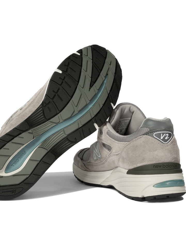 New Balance Made In Uk 991v2 Sneakers & Slip-On - Grey | 3b33814184f94bb30c61d60b3068a39fe17955a8