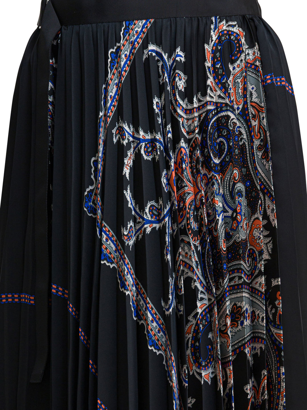 Sacai Pleated Skirt With Paisley Print Skirts - Black | 8f0c9bd5e61a11128652ff6f8f1c649d109f7a71