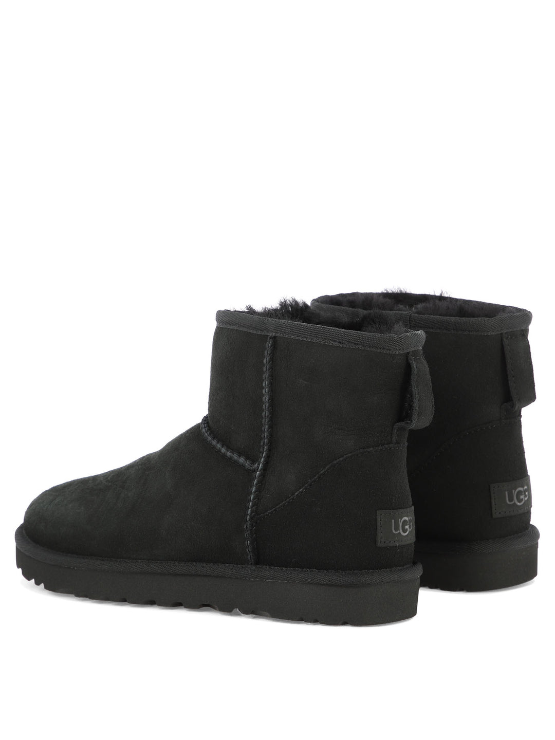 Ugg Classic Mini Ii Boots and Ankle Boots - Black | 629b03bd2bf209c03992cab69fc63a966c06b3d6