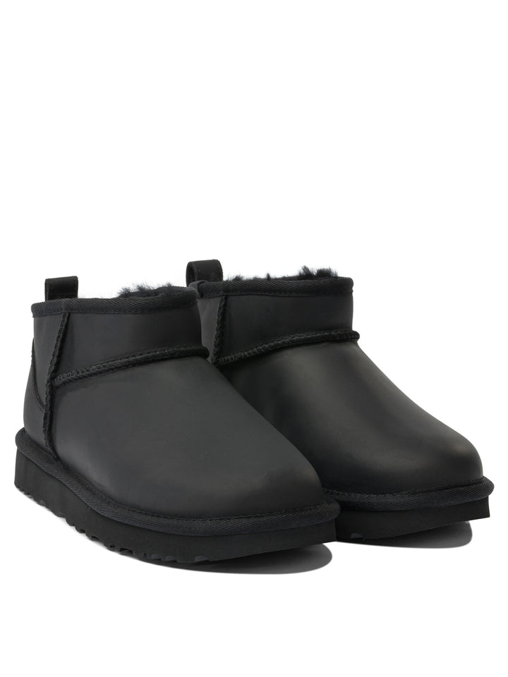 Ugg Classic Ultra Mini Ankle Boots - Black | 29cfc128970f4600b3eb163d8edc2af5e89ac682