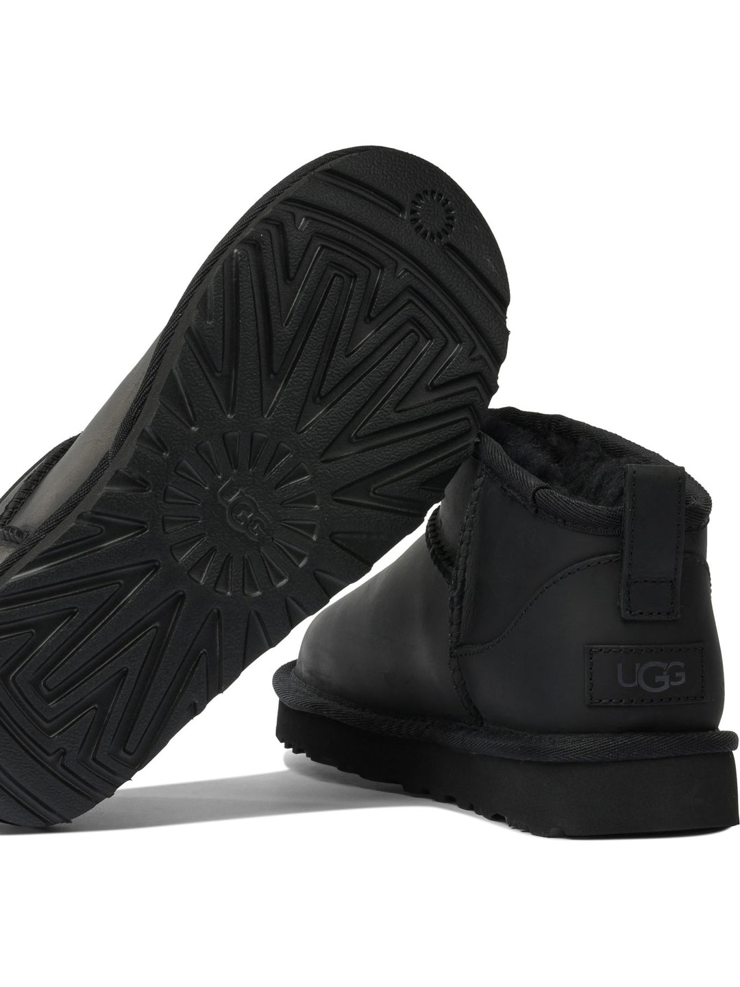 Ugg Classic Ultra Mini Ankle Boots - Black | 9b7ad5377e10273abb01ef373b1403cb5ffab1f7