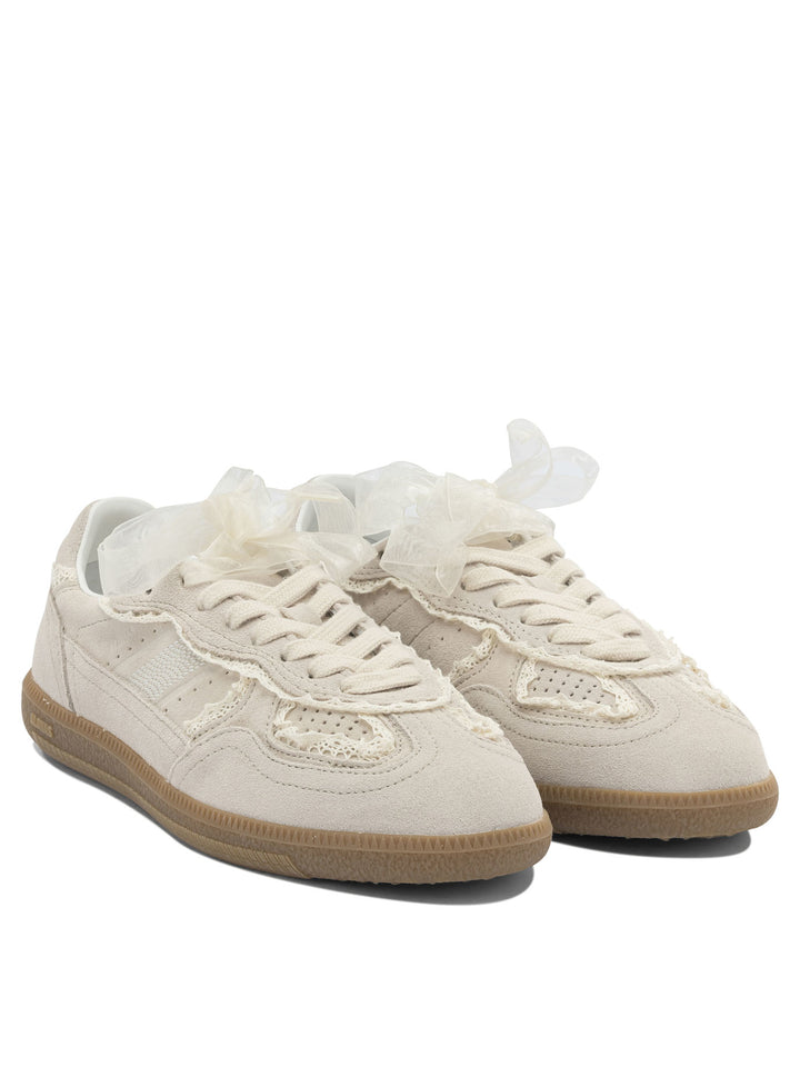 Alohas Tb 490 Sneakers & Slip-On - White | 3cacf891d962d67ac952a50d49bb16c7e1ab8cf0