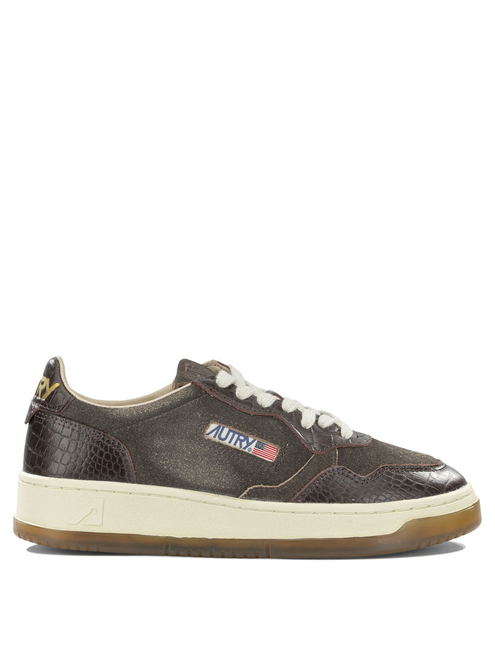 Autry Medalist Low Sneakers & Slip-On - Brown | f1c75b8b8c114ed75ac480397d0bea6de3c158af