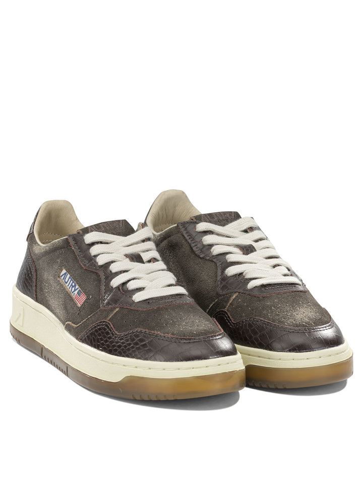 Autry Medalist Low Sneakers & Slip-On - Brown | 4d3bcf463f44d79fad0d6fc3dfaa21a9efe2d8ac