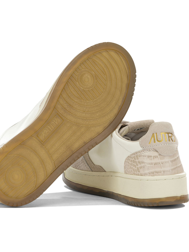 Autry Medalist Low Sneakers & Slip-On - Beige | f0531f6befb94ea11bada3376964dded1280eb1b