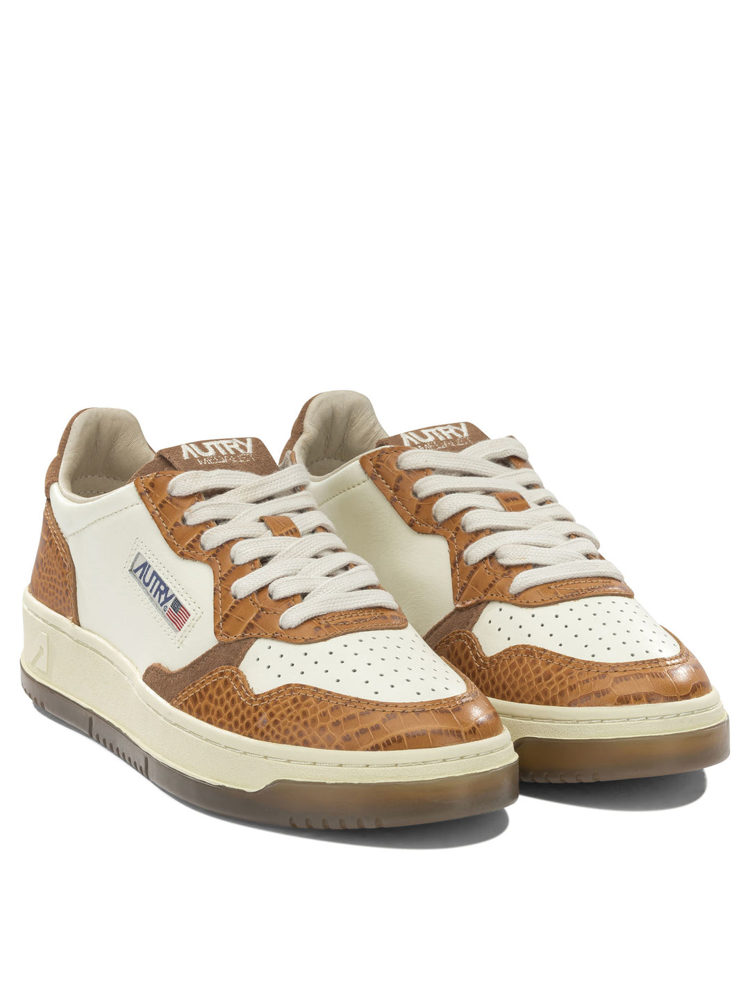 Autry Medalist Low Sneakers & Slip-On - Beige | 3e6514efb1065ecde258c356d8f2a847c533404e