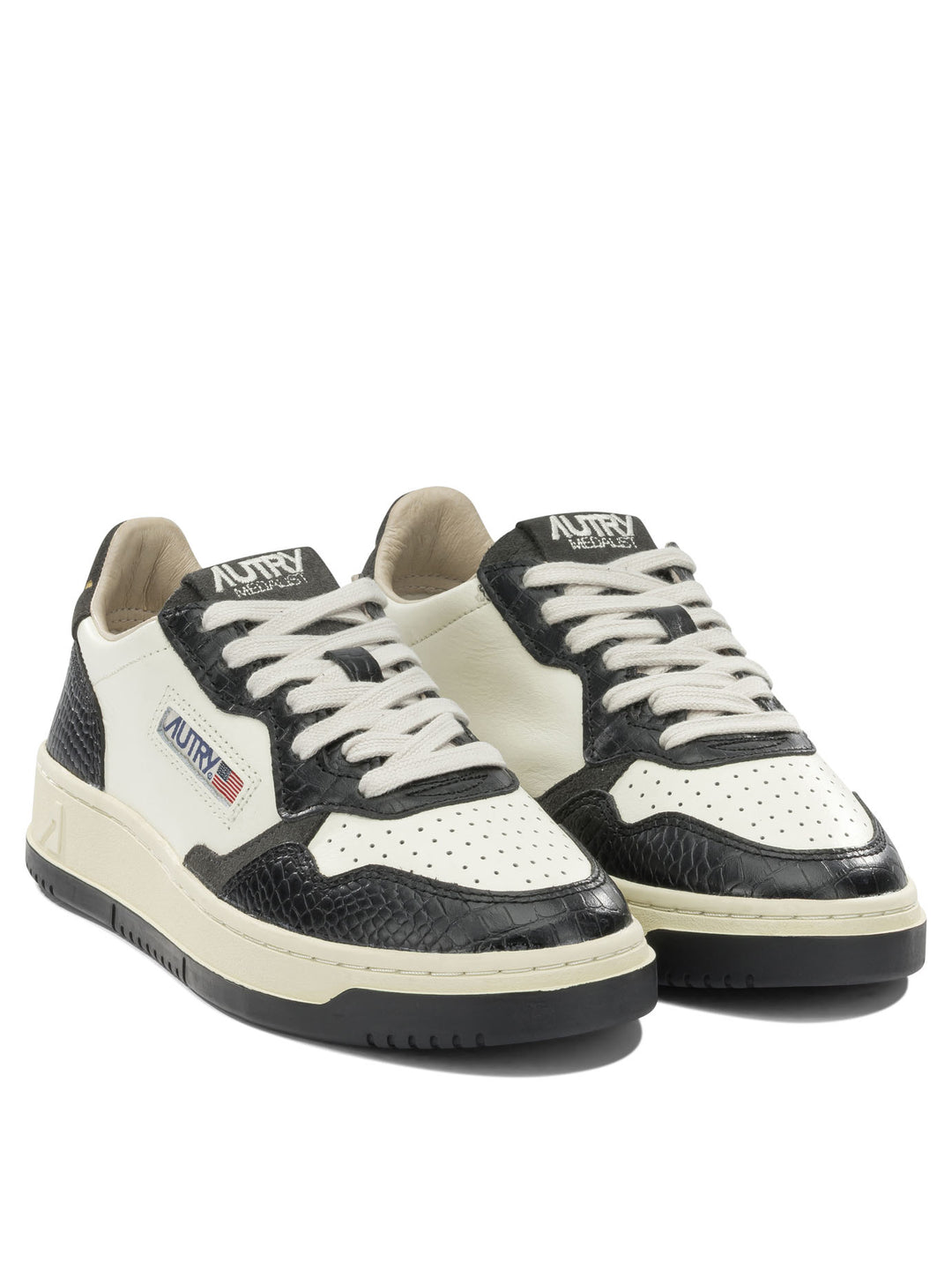 Autry Medalist Low Sneakers & Slip-On - Beige | 3f57e529ee97e536f9652865885845580ac2440e