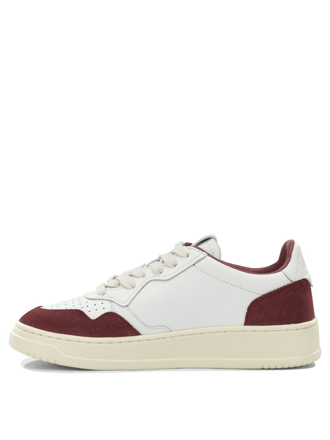 Autry Medalist Low Sneakers & Slip-On - White | 3e16121ae3c7457c6b43cc8e5436f7377e4e98df