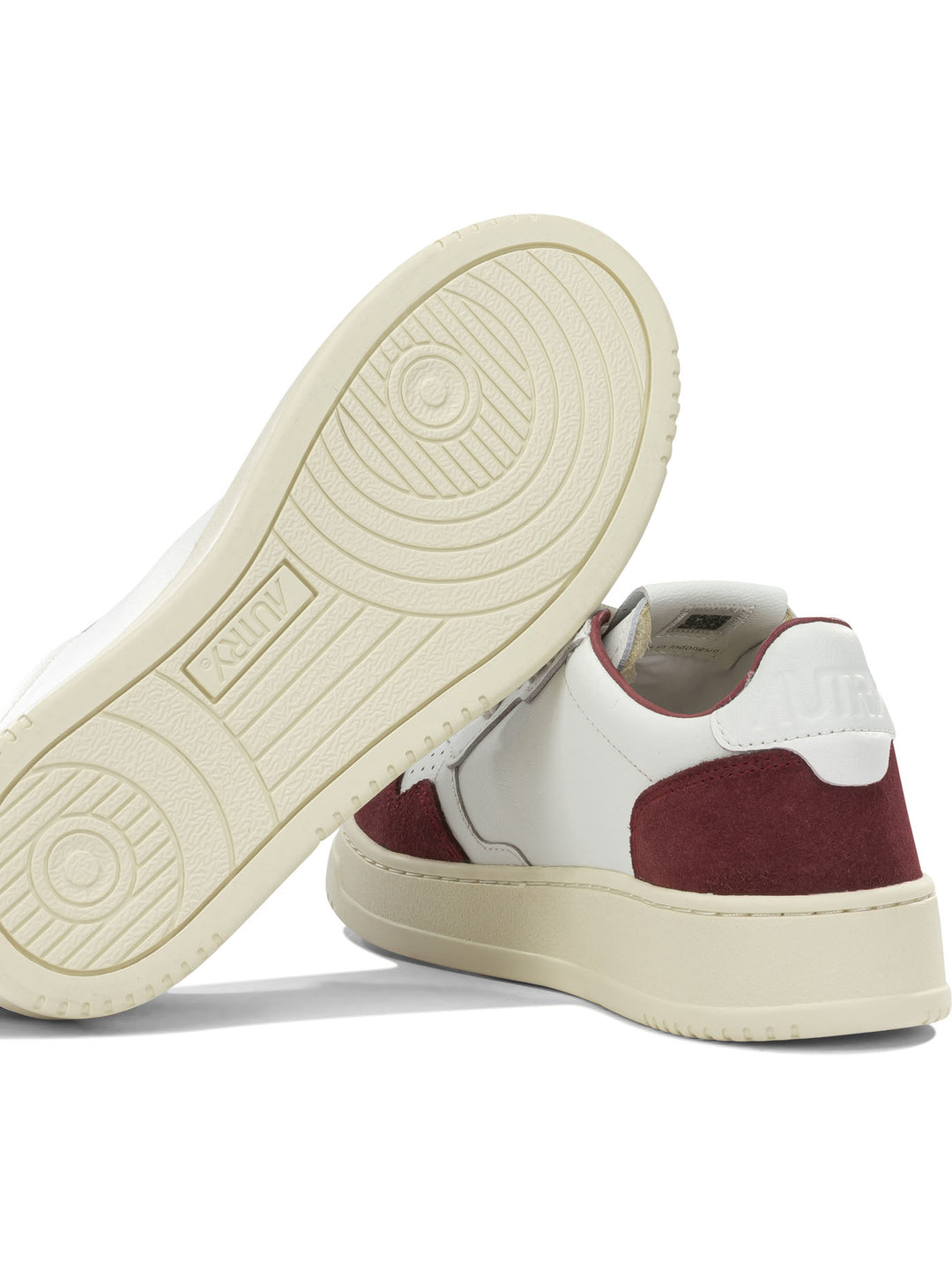 Autry Medalist Low Sneakers & Slip-On - White | d42cabfafdce863571e3d43ee65304e0db425b66