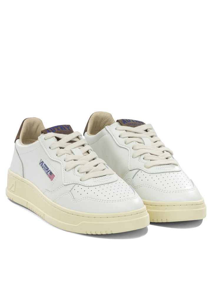 Autry Medalist Low Sneakers & Slip-On Brown