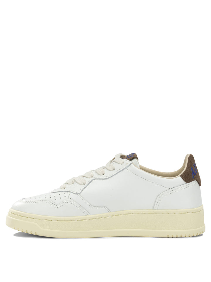 Autry Medalist Low Sneakers & Slip-On Brown