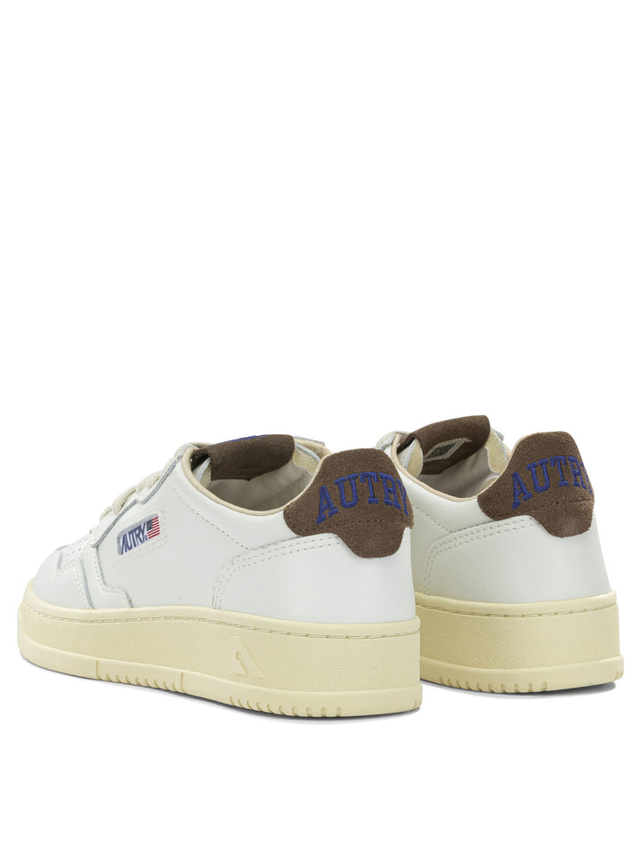Autry Medalist Low Sneakers & Slip-On Brown