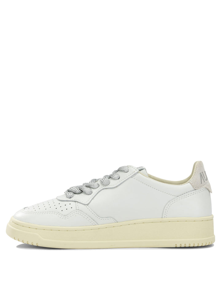 Autry Medalist Low Sneakers & Slip-On Silver