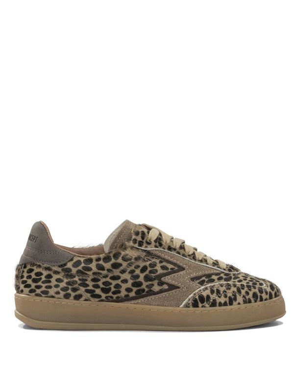 Sneakers & Slip-On Brown