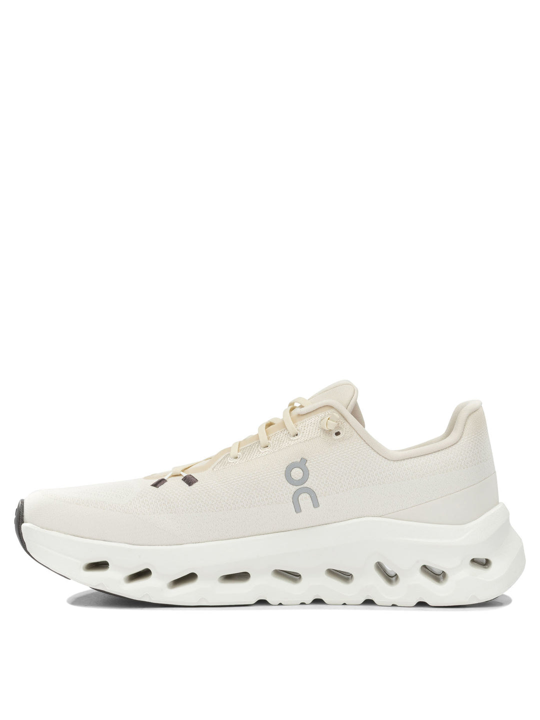 On Running Cloudtilt Sneakers & Slip-On White