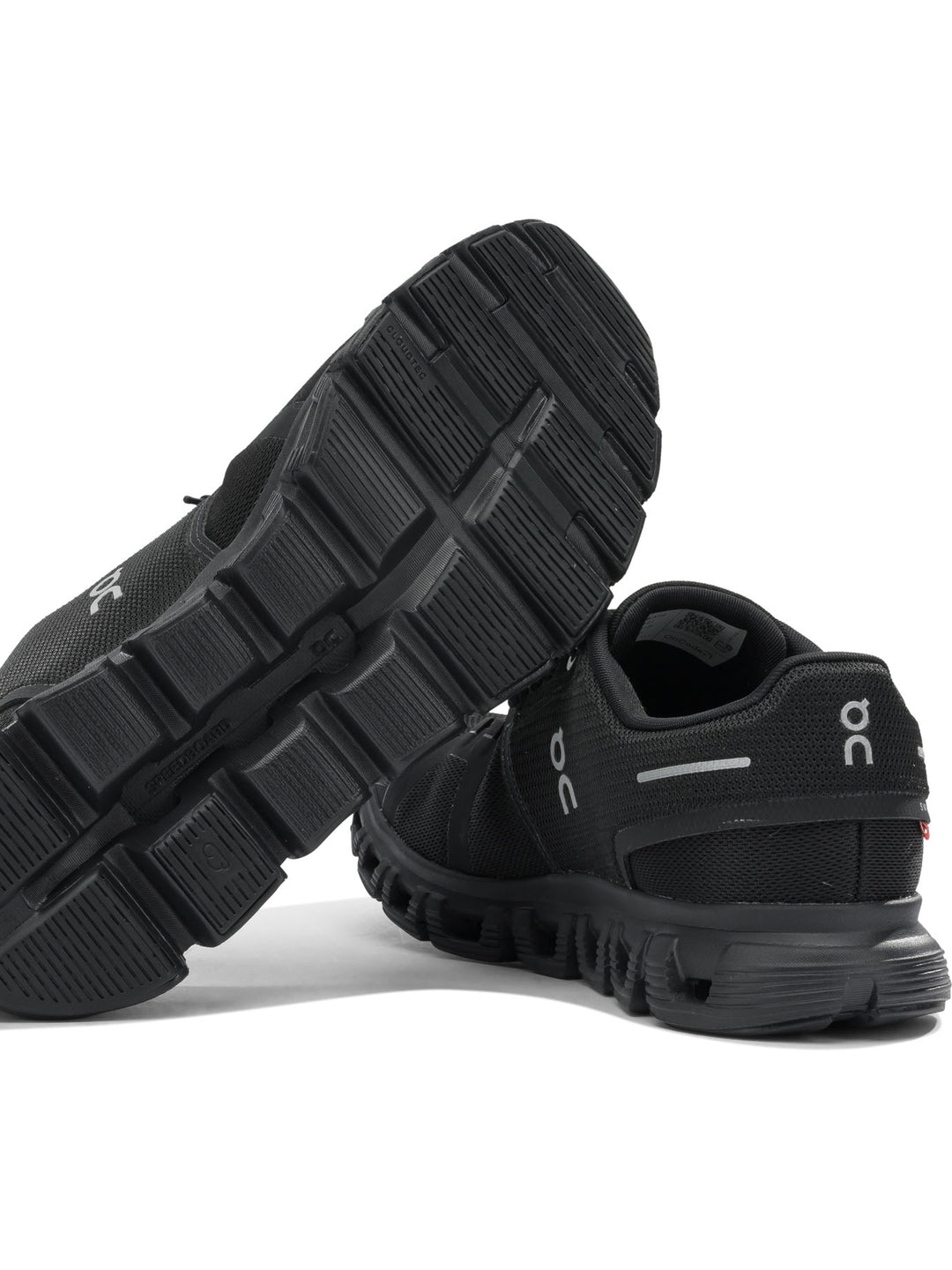 On Running Cloud 6 Sneakers & Slip-On - Black | bdece6e81954463416f5d6b5cb351658aff8e0b0