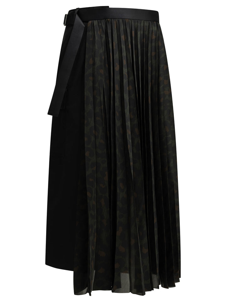 Sacai Pleated Leopard Skirts - Black | a8d1e7004996e8ded963b3e27b440d2e14ea8514