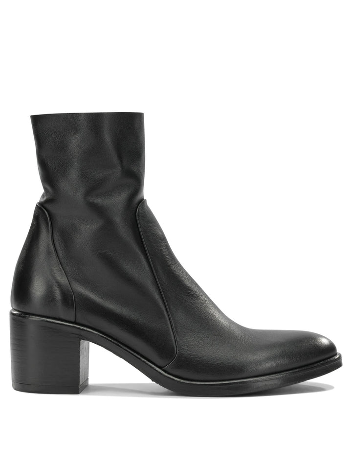 Strategia Boots & Ankle Boots Boots and Ankle Boots - Black | 2ebc79e4df0338d33b40c7956dcb1506b08787f6