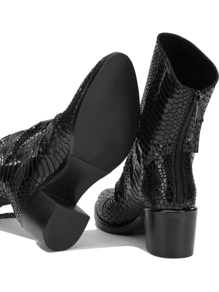 Strategia Boots & Ankle Boots Boots and Ankle Boots - Black | 68ec3973f204589d15d21d5dd681f4f1c92dd6ac