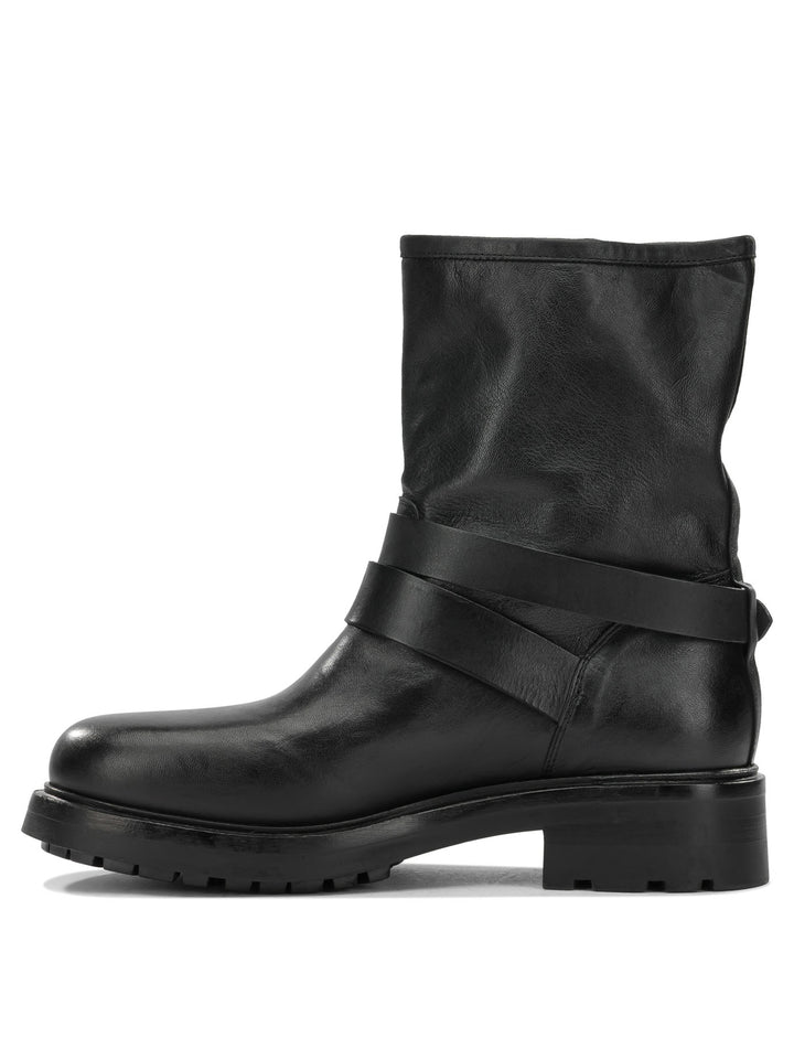 Strategia Boots & Ankle Boots Boots and Ankle Boots - Black | a2854e4de900f193ecc4ec6bb88ee44b90c80724