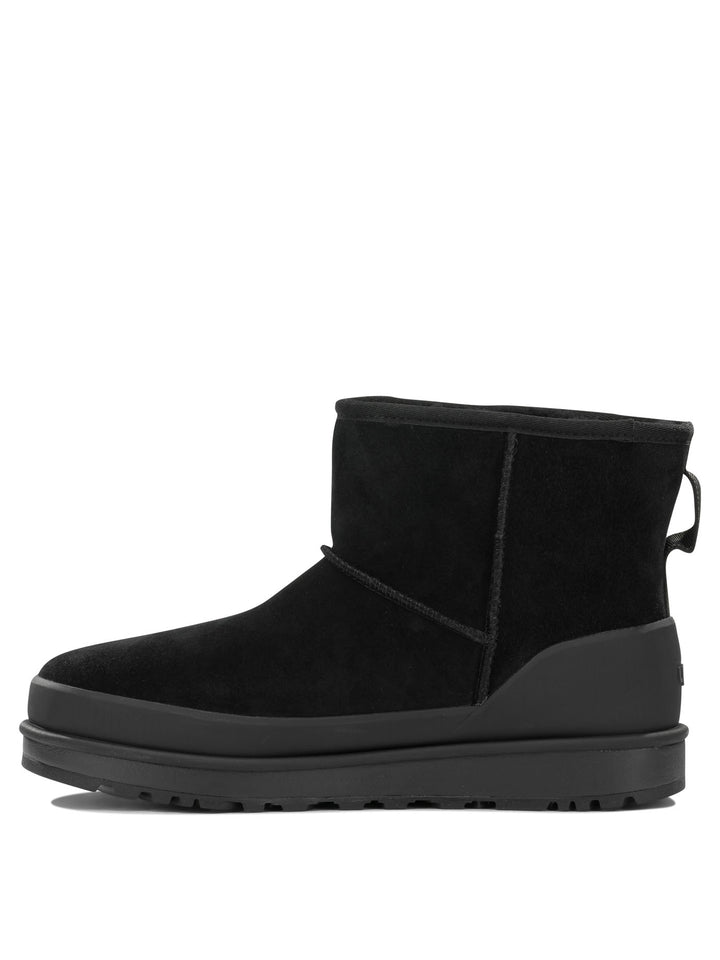 Ugg Classic Mini Guard Gtx Boots and Ankle Boots - Black | 0a359f26a45d365cc16fb99d686774d281601457